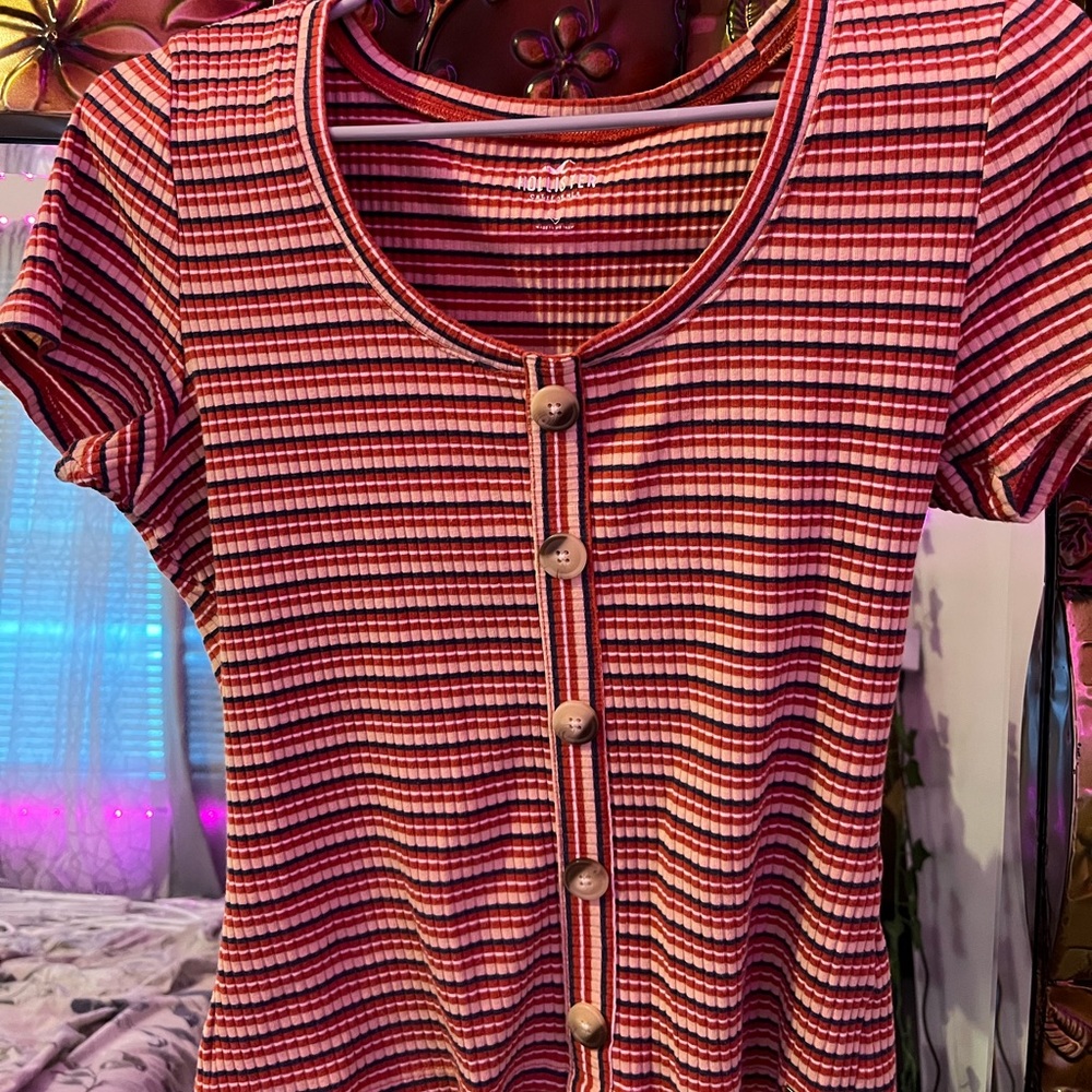 cute striped shirt!!